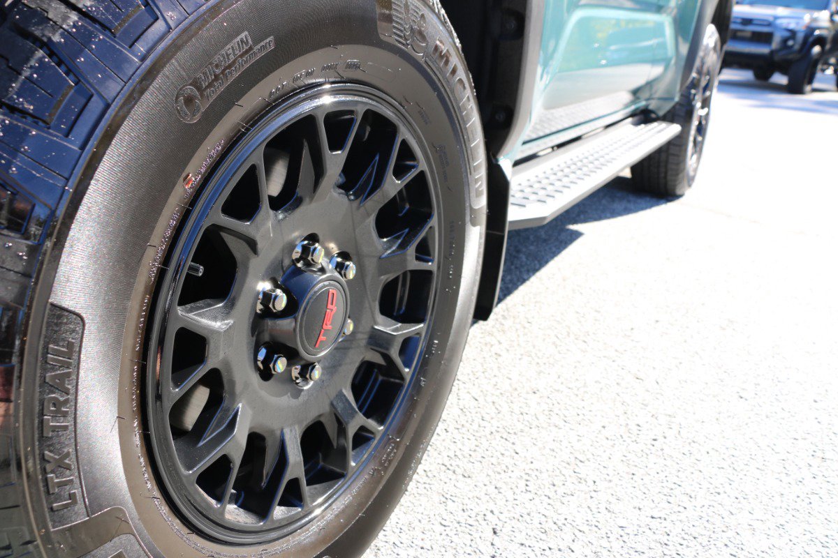 Used 2025 Toyota 4Runner TRD Off-Road image 14