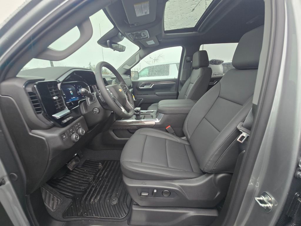 New 2026 Chevrolet Silverado 1500 LTZ w/ LTZ Premium Package image 16