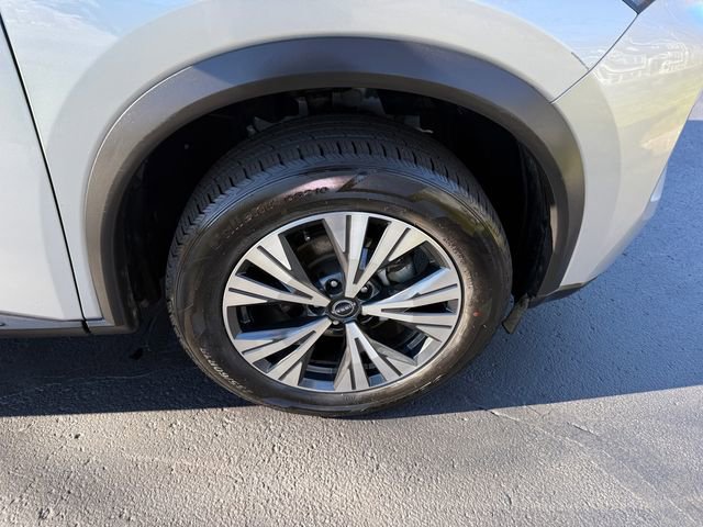 Used 2023 Nissan Rogue SV image 26