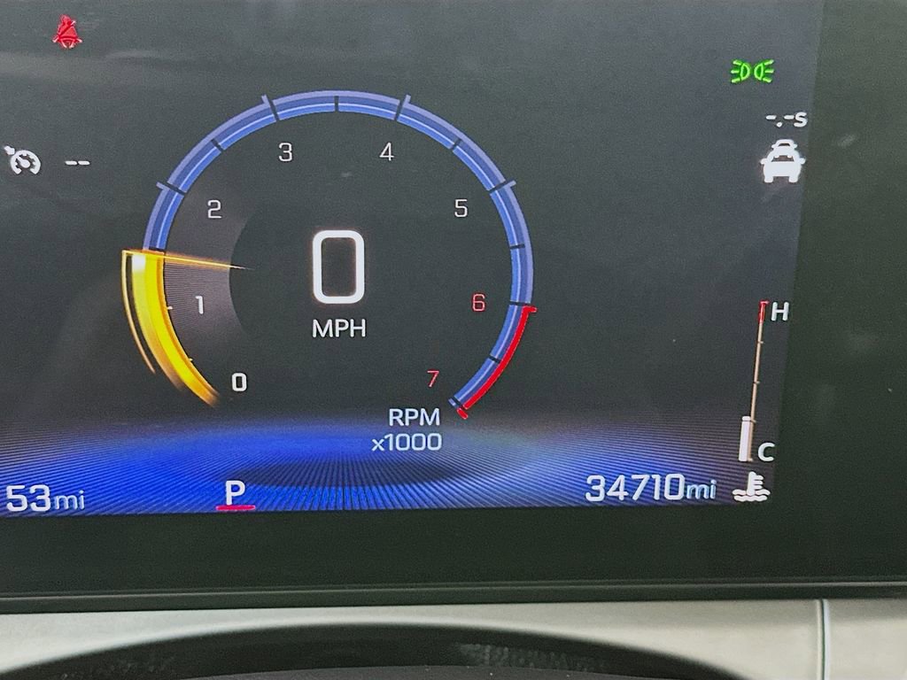 Used 2024 Chevrolet Trax LT w/ LT Convenience Package FWD image 15