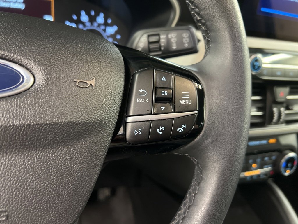 Certified 2022 Ford Escape SEL image 17