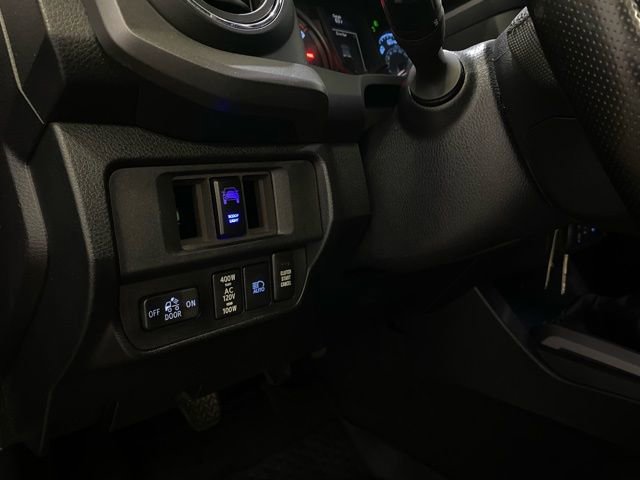 Used 2018 Toyota Tacoma TRD Sport image 14