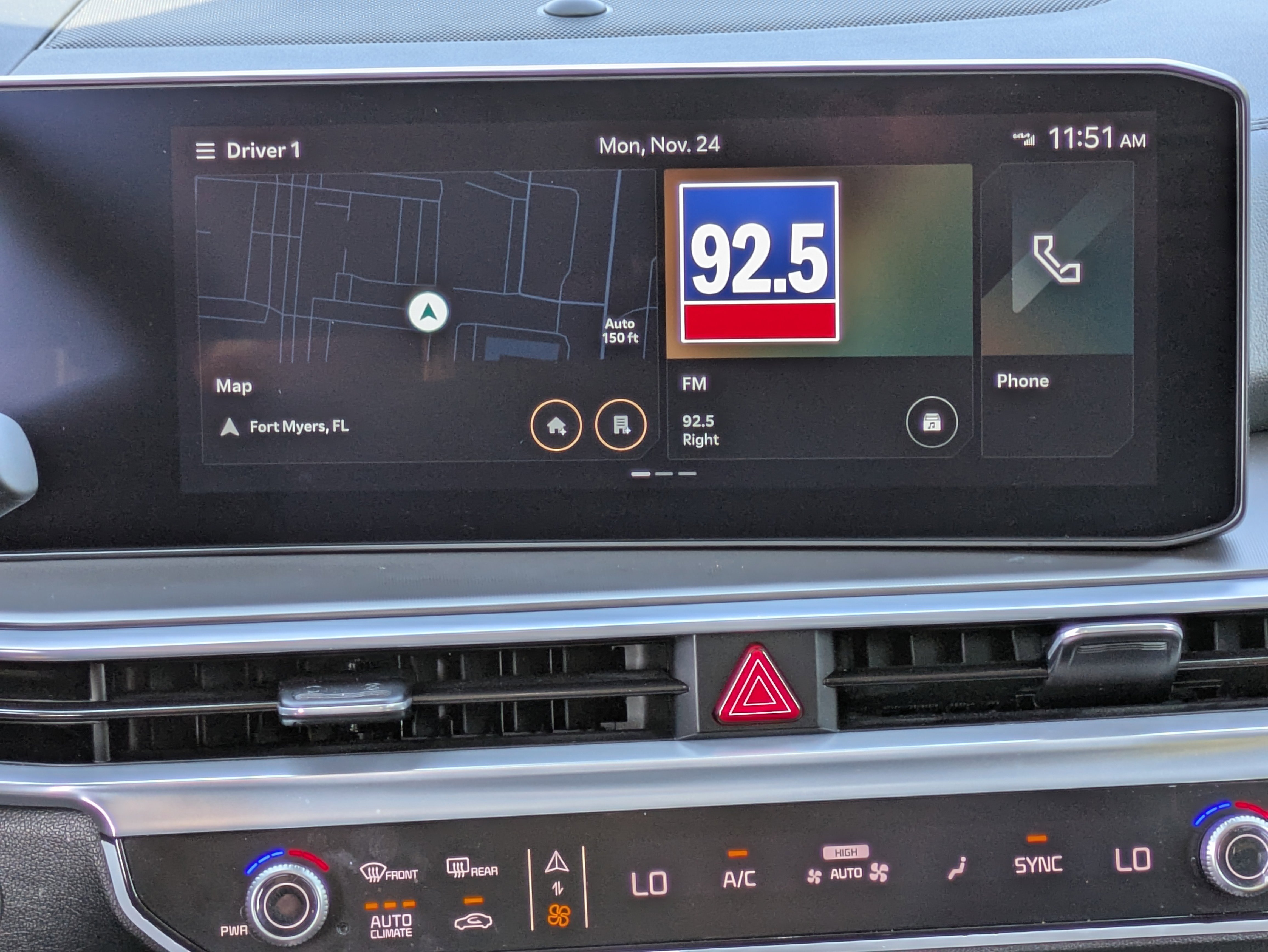 Used 2025 Kia Sorento SX image 21