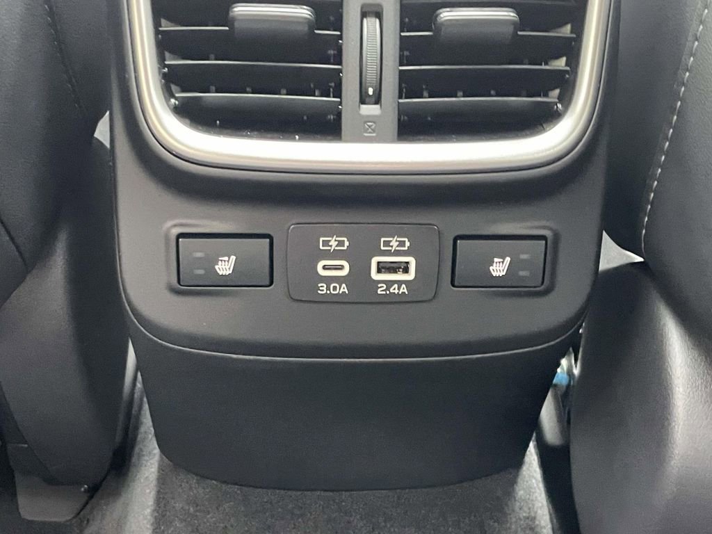 New 2025 Subaru Outback Limited image 13