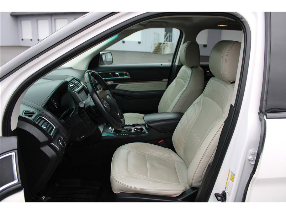 Used 2017 Ford Explorer Platinum image 8