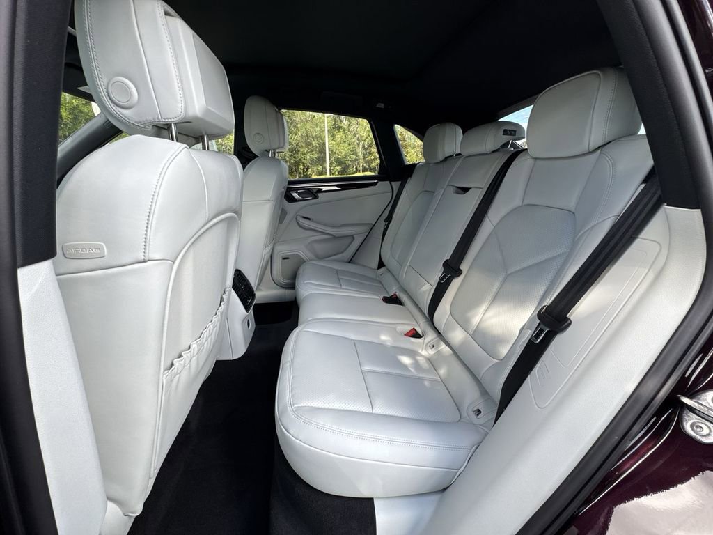 New 2026 Porsche Macan image 27