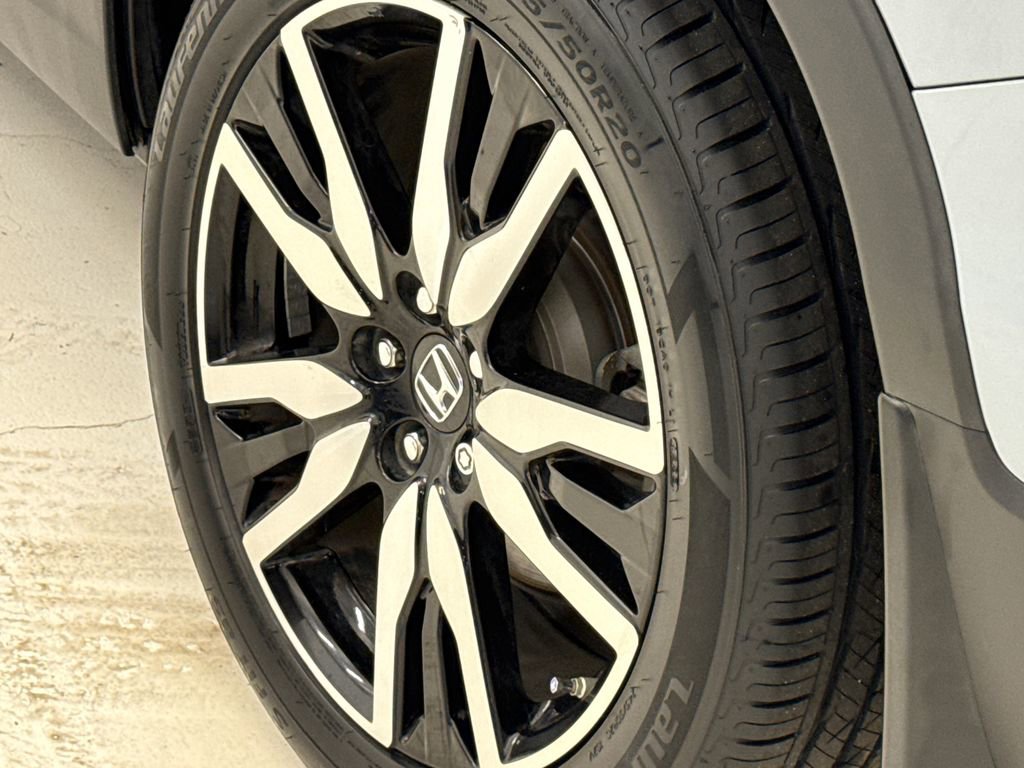 Certified 2022 Honda Pilot Touring image 10