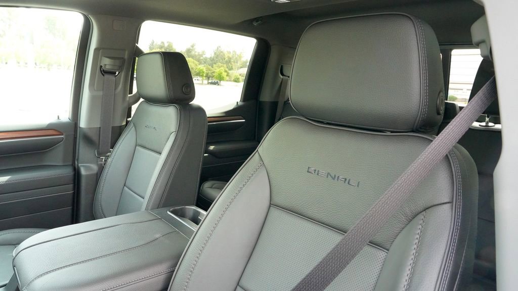 New 2026 GMC Sierra 1500 Denali image 15