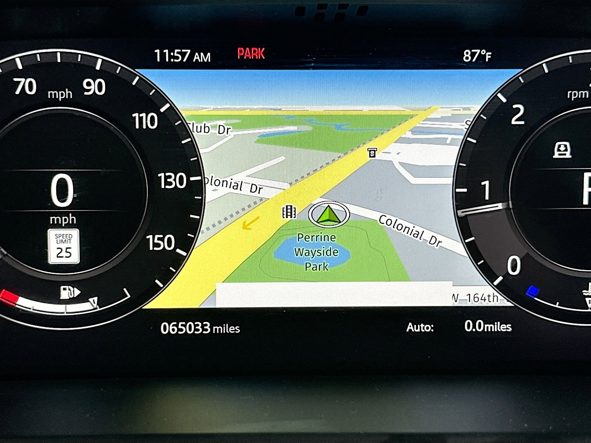 Used 2020 Land Rover Range Rover Sport HSE image 12