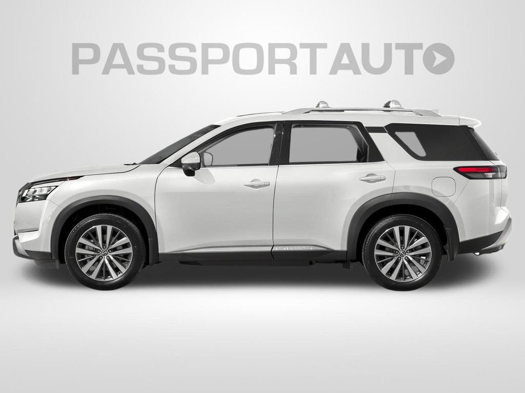 Used 2023 Nissan Pathfinder Platinum AWD/4WD image 3