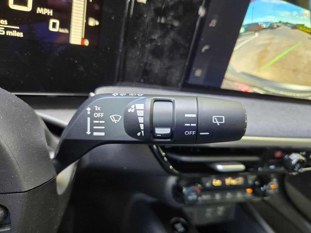 New 2026 Nissan Kicks SV w/ Charging Package FWD image 19