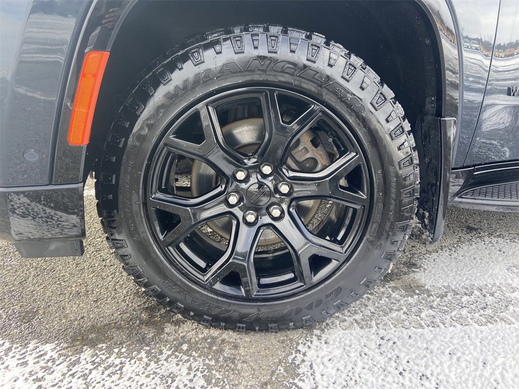 Used 2023 Jeep Wagoneer Series II image 34