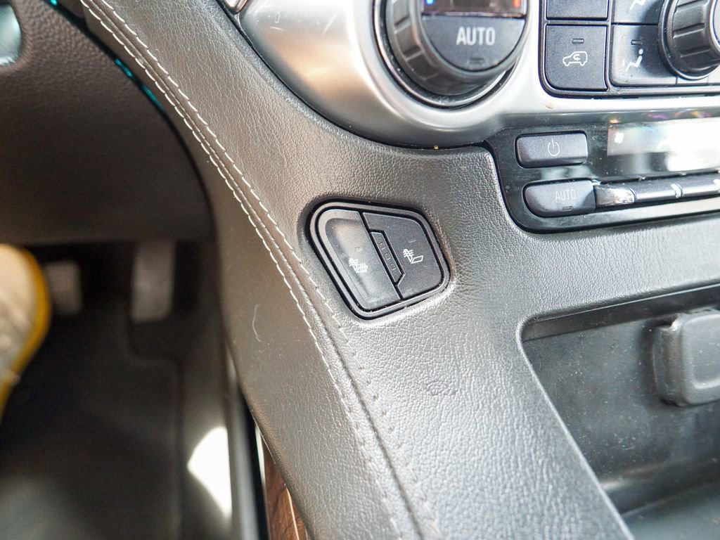 Used 2020 Chevrolet Tahoe LT AWD/4WD image 32