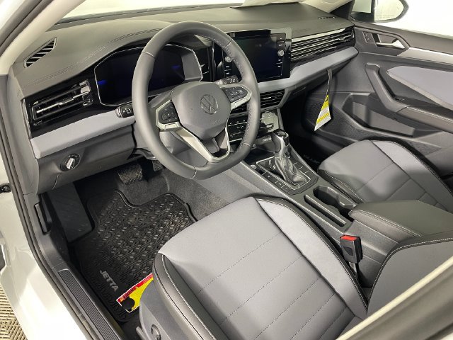 New 2027 Volkswagen Jetta SE FWD image 3
