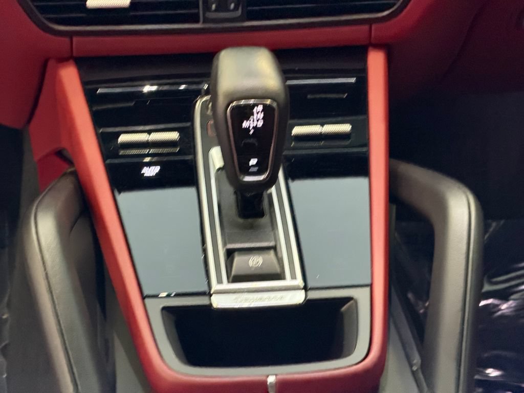 Certified 2023 Porsche Cayenne Coupe AWD/4WD image 17