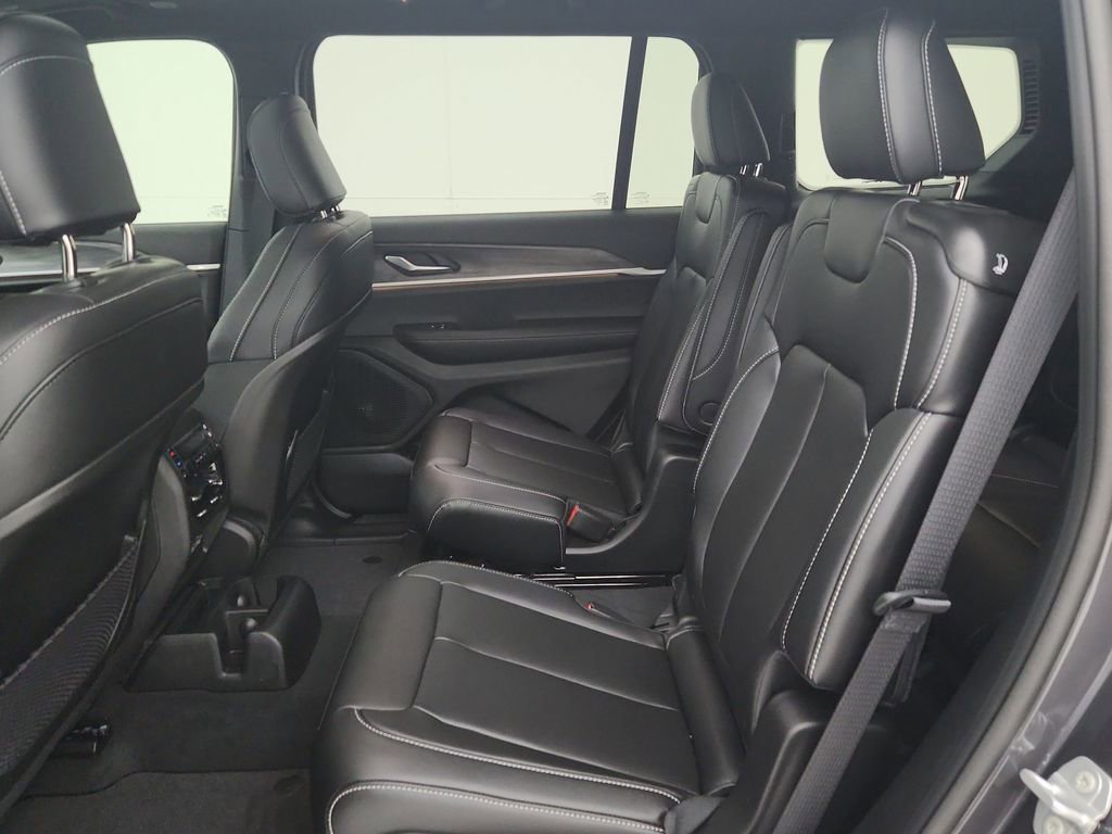 New 2025 Jeep Grand Cherokee L Limited w/ Black Appearance Package image 16
