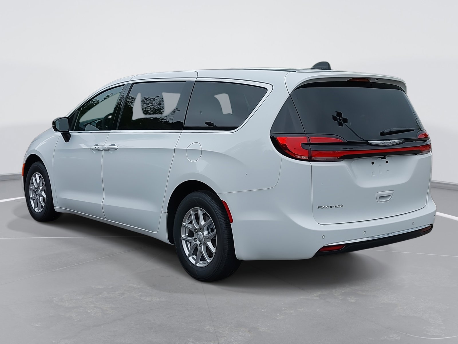 New 2026 Chrysler Pacifica Select image 7