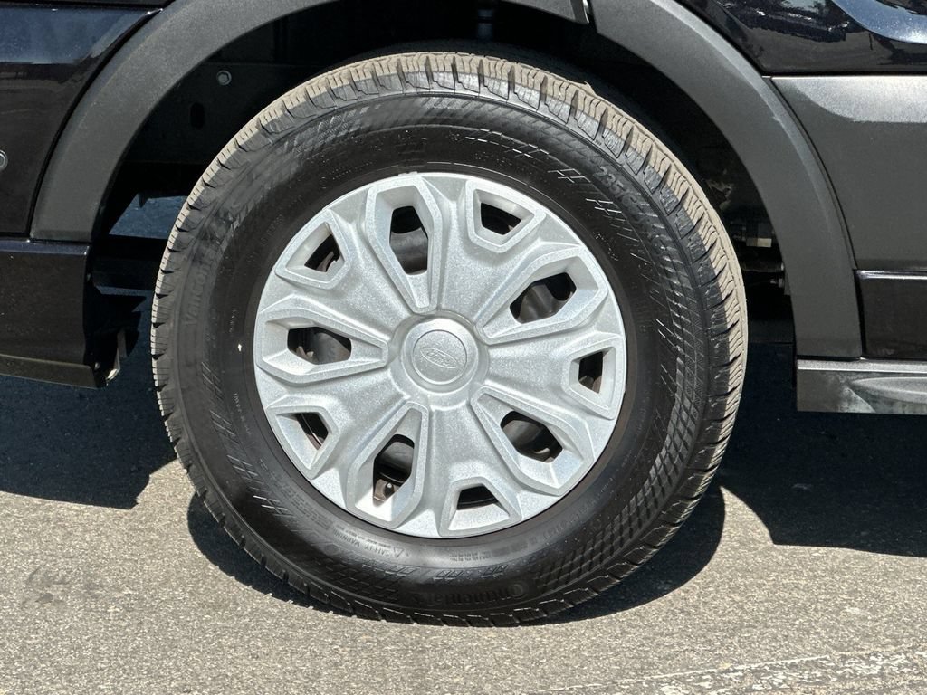 Certified 2025 Ford Transit 350 XLT RWD image 24