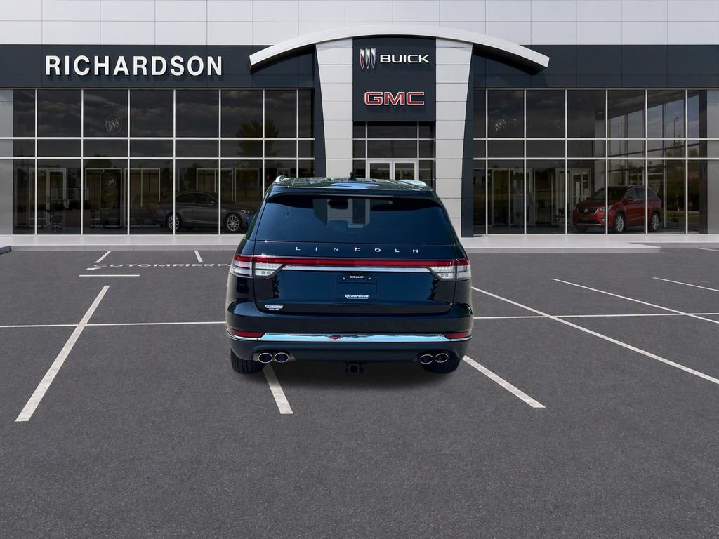Used 2022 Lincoln Aviator Reserve AWD/4WD image 4