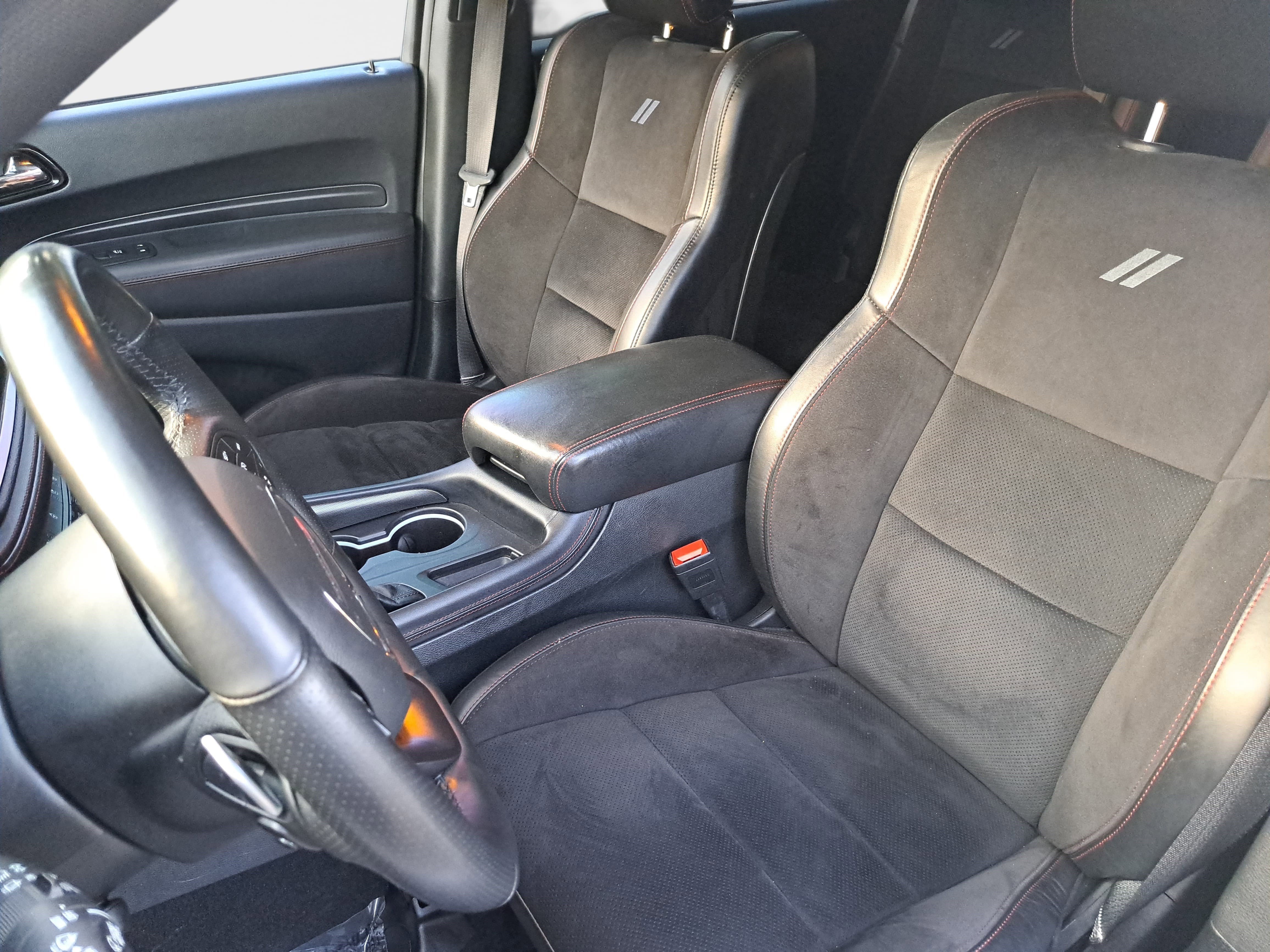 Used 2023 Dodge Durango R/T w/ Tow 'N Go Package AWD/4WD image 17