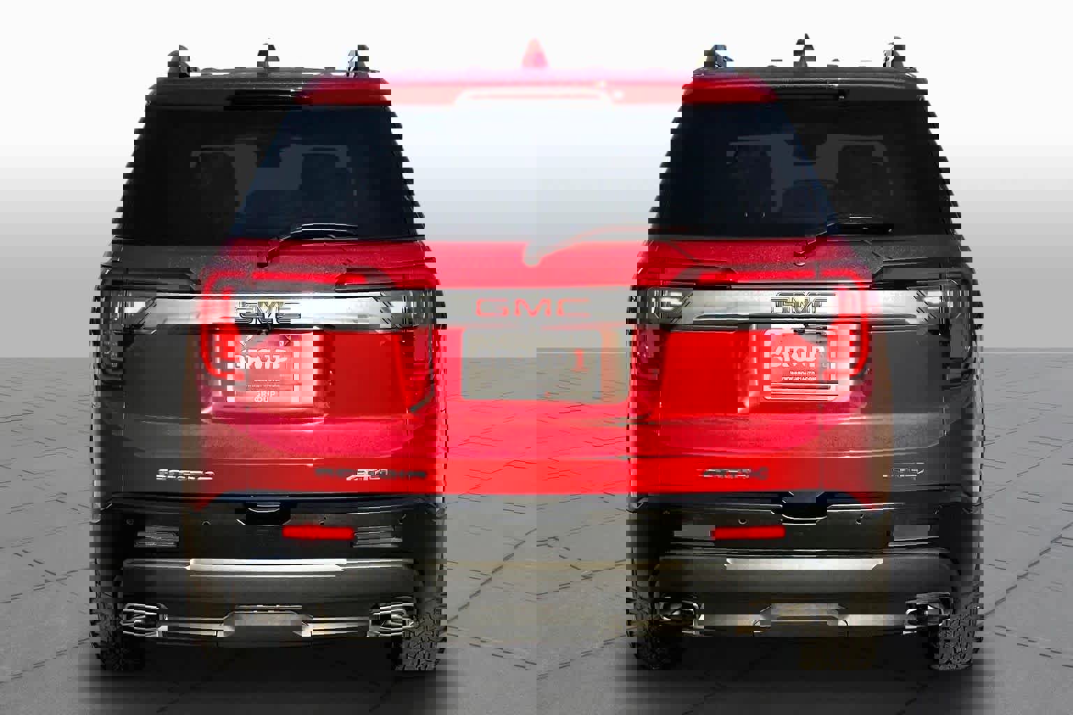 Used 2023 GMC Acadia AT4 w/ Technology Package image 5