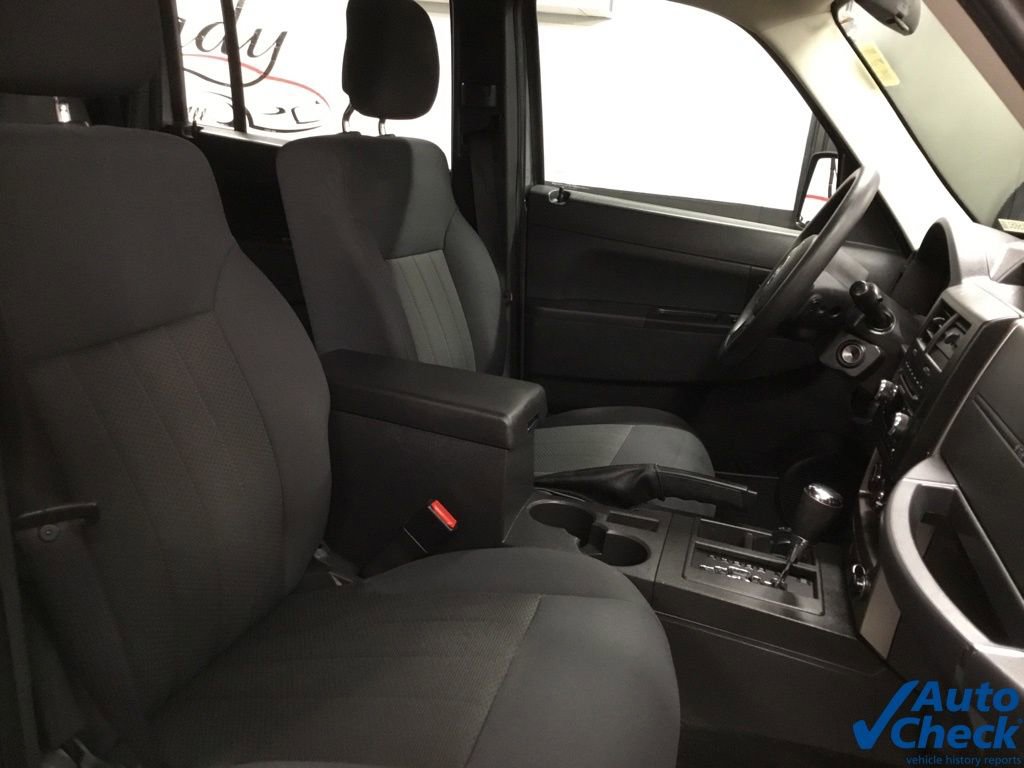 Used 2012 Jeep Liberty Sport AWD/4WD image 19