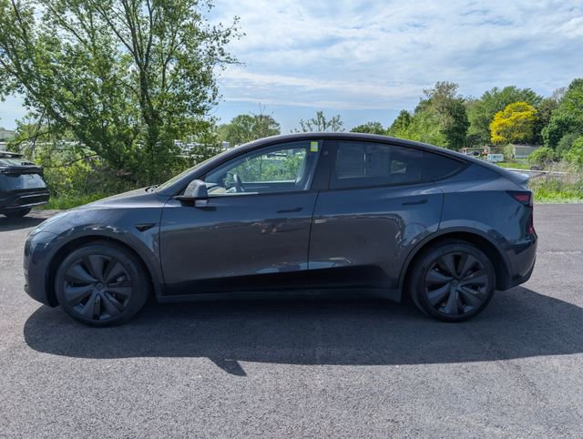 Used 2024 Tesla Model Y Long Range AWD/4WD image 4