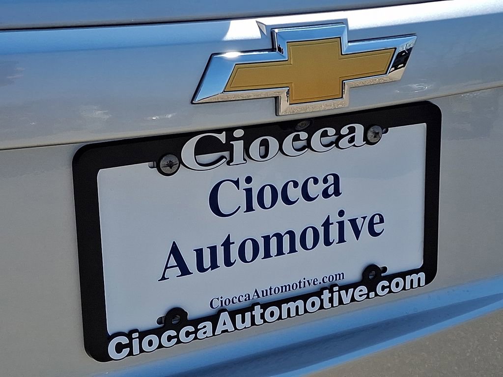 Used 2022 Chevrolet Trax LT w/ LT Convenience Package image 30