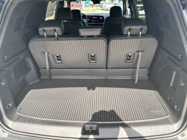 New 2026 Chevrolet Traverse LT w/ Driver Confidence Package FWD image 23