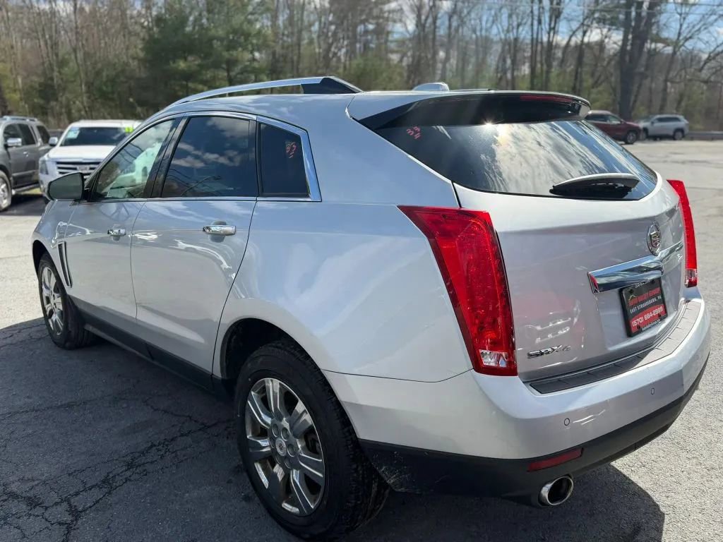Used 2016 Cadillac SRX Luxury image 6