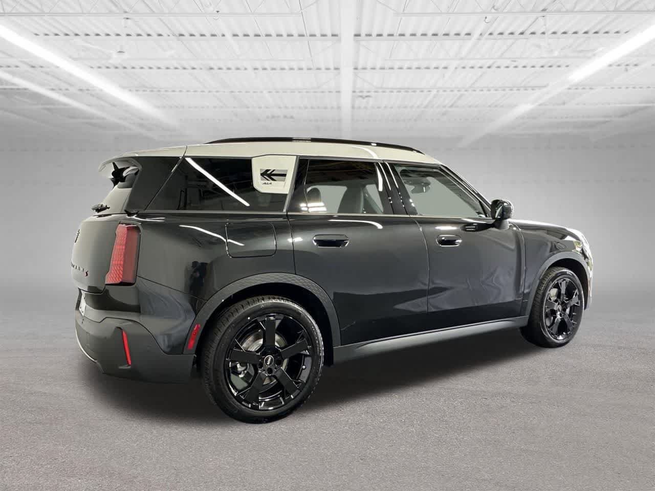 Used 2026 MINI Cooper Countryman S w/ Comfort Package Max AWD/4WD image 4
