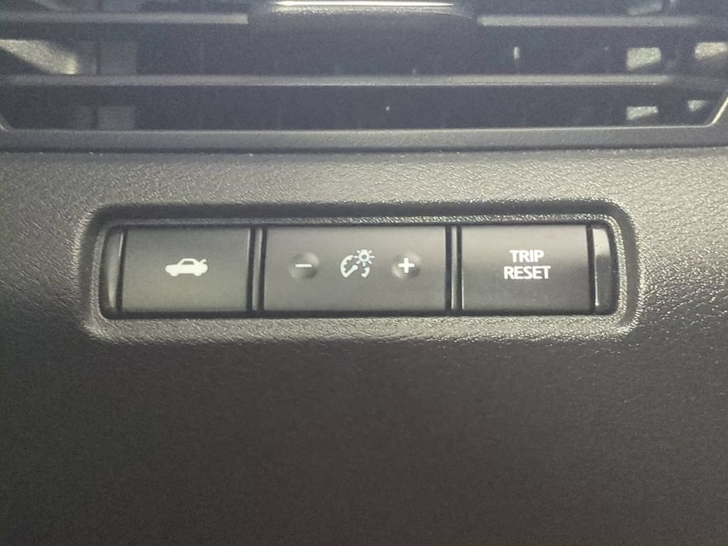 Used 2024 Nissan Altima 2.5 SR FWD image 25