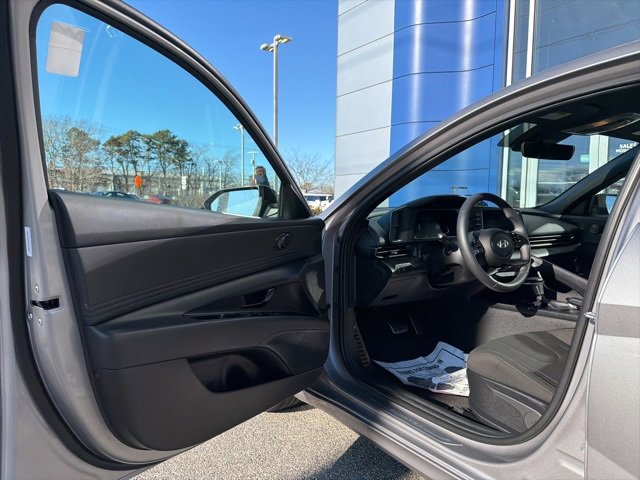 Certified 2025 Hyundai Elantra Sport image 10