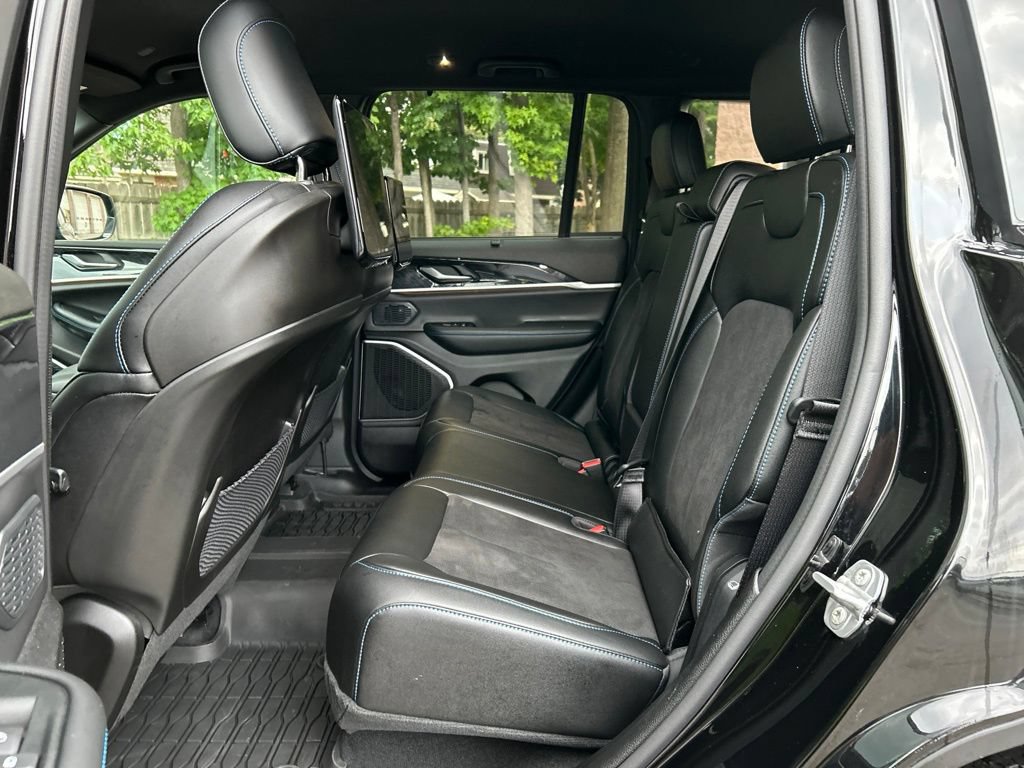 New 2024 Jeep Grand Cherokee Trailhawk w/ Advanced Protech Group II AWD/4WD image 24