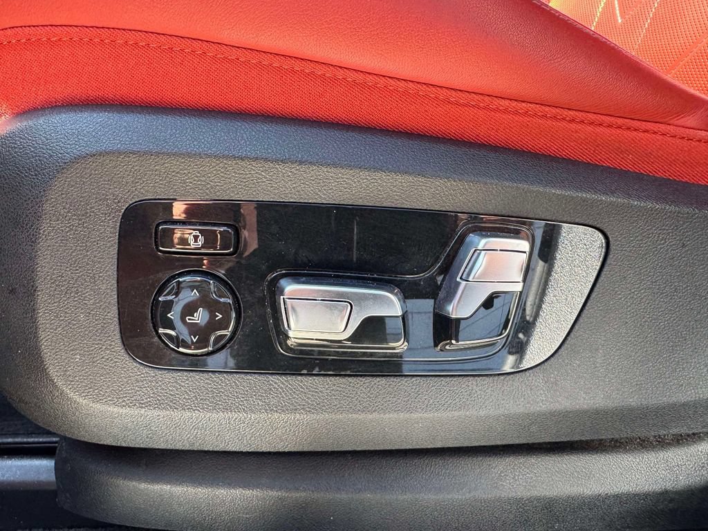 Used 2023 BMW XM AWD/4WD image 21