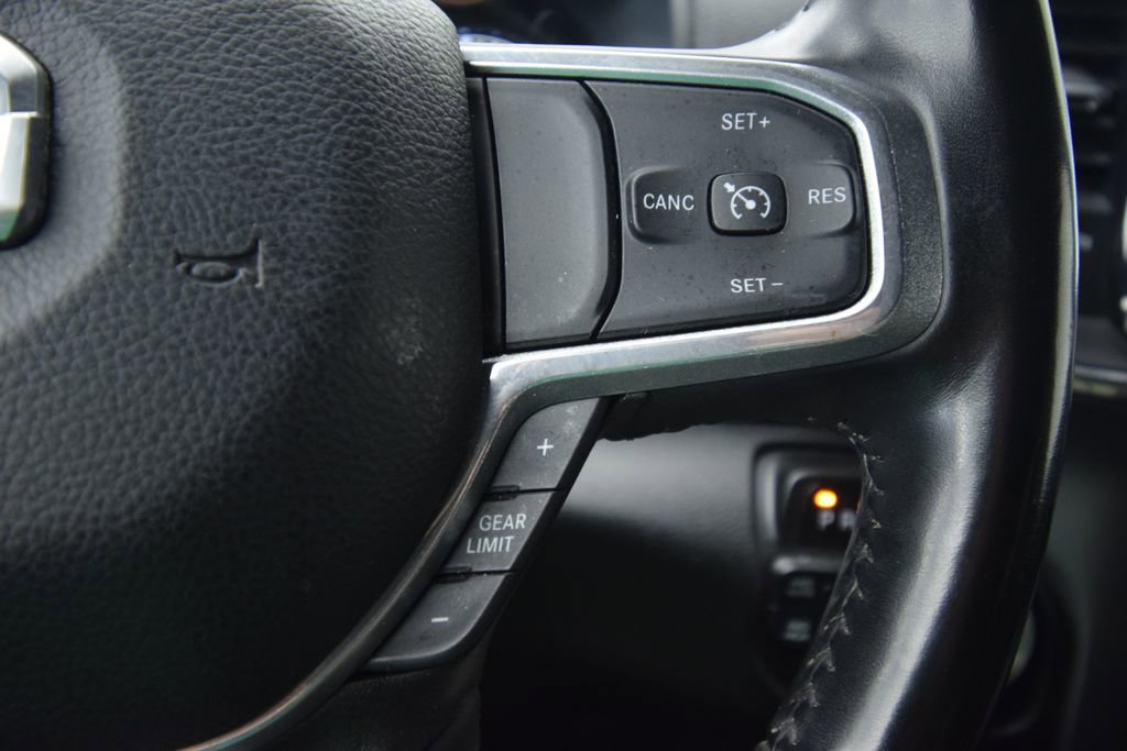 Used 2022 RAM 1500 Laramie AWD/4WD image 37
