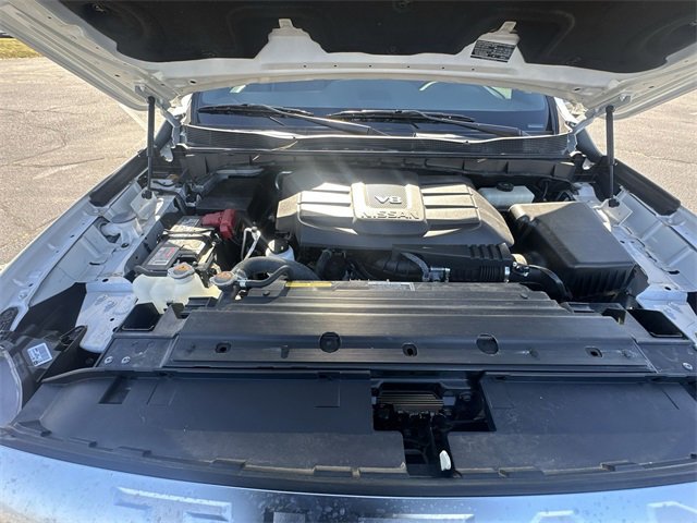 Certified 2024 Nissan Titan Platinum Reserve w/ Moonroof Package image 18