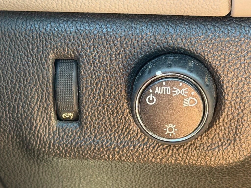 Used 2017 Chevrolet Colorado W/T RWD image 22