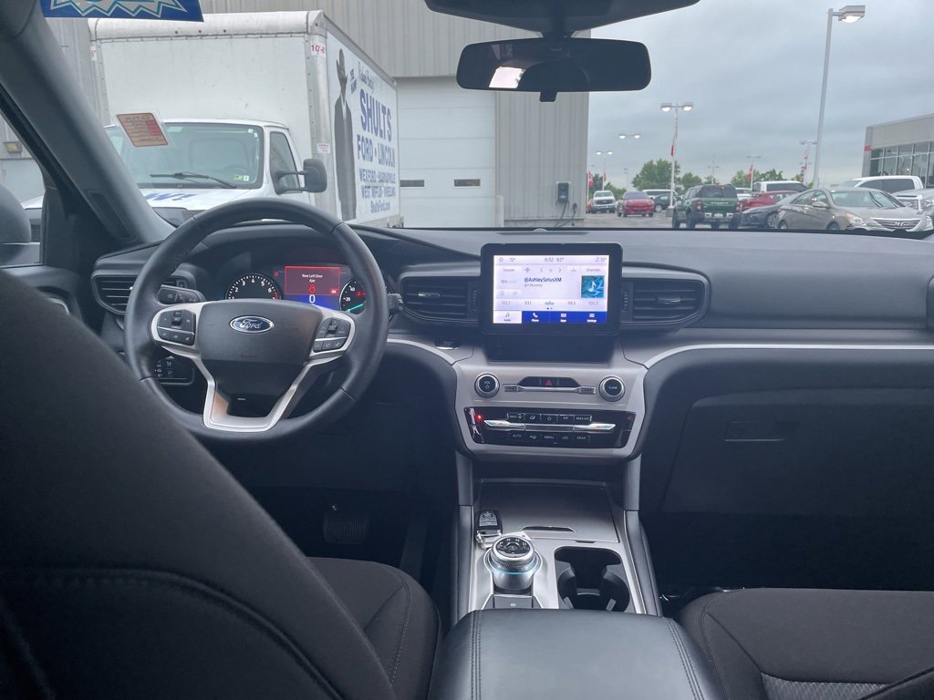 Certified 2023 Ford Explorer XLT image 10