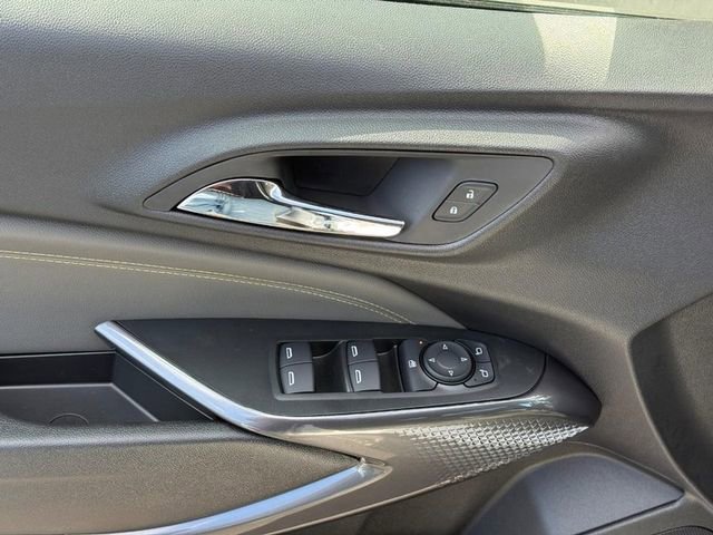 New 2026 Chevrolet Trax ACTIV w/ Driver Confidence Package image 13