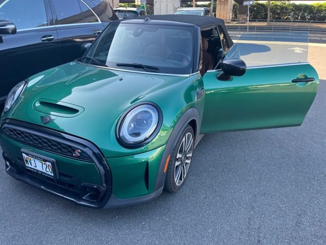Used 2023 MINI Cooper S w/ Signature Upholstery Package FWD image 3