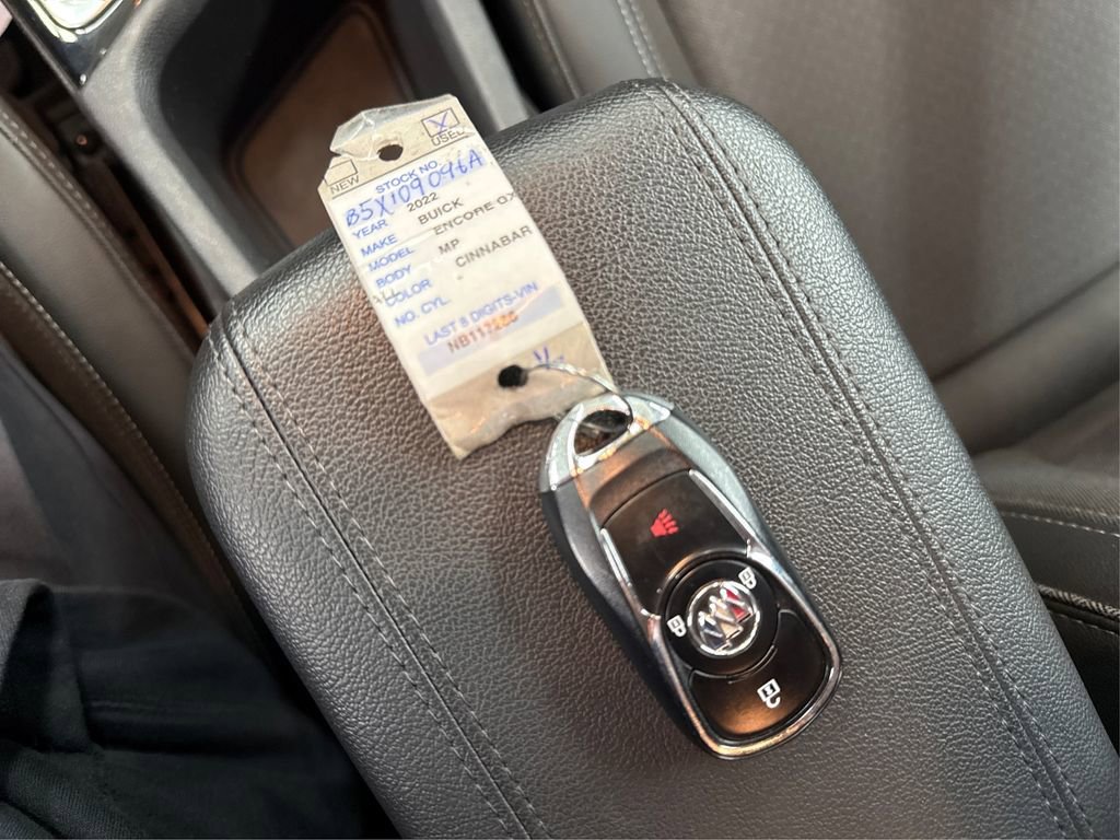Used 2022 Buick Encore GX Preferred FWD image 36