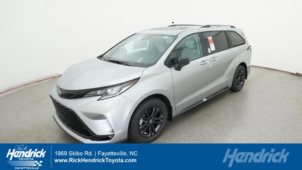 New 2025 Toyota Sienna XSE