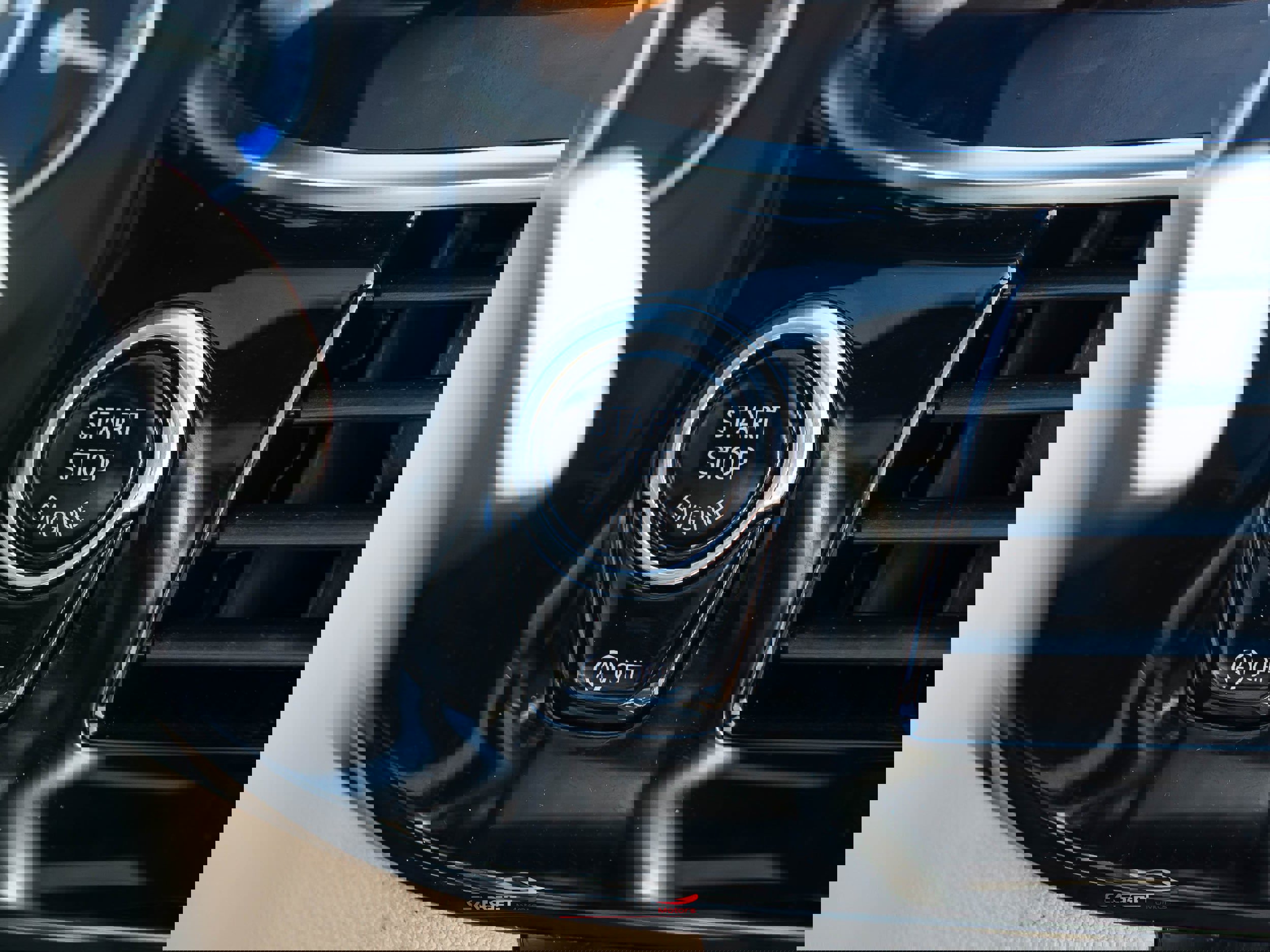 Used 2018 BMW 530i xDrive image 34