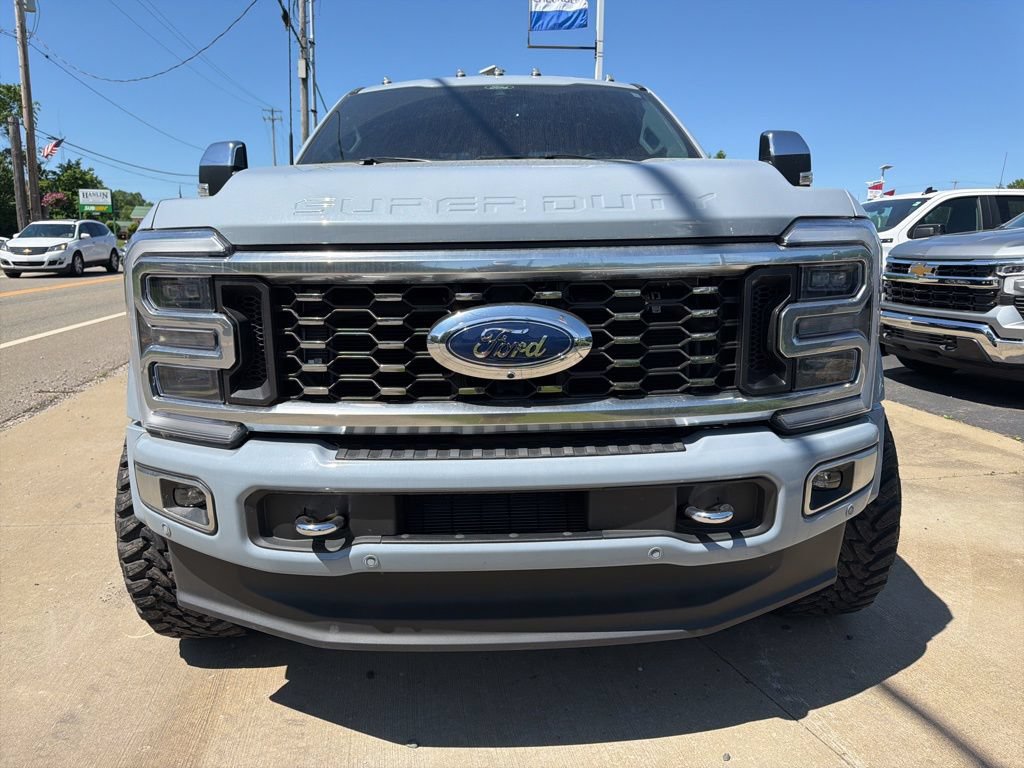 Used 2024 Ford F450 Limited w/ FX4 Off-Road Package AWD/4WD image 48
