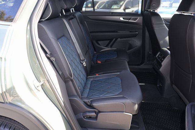 New 2026 Volkswagen Atlas Cross Sport SEL Premium R-Line image 17