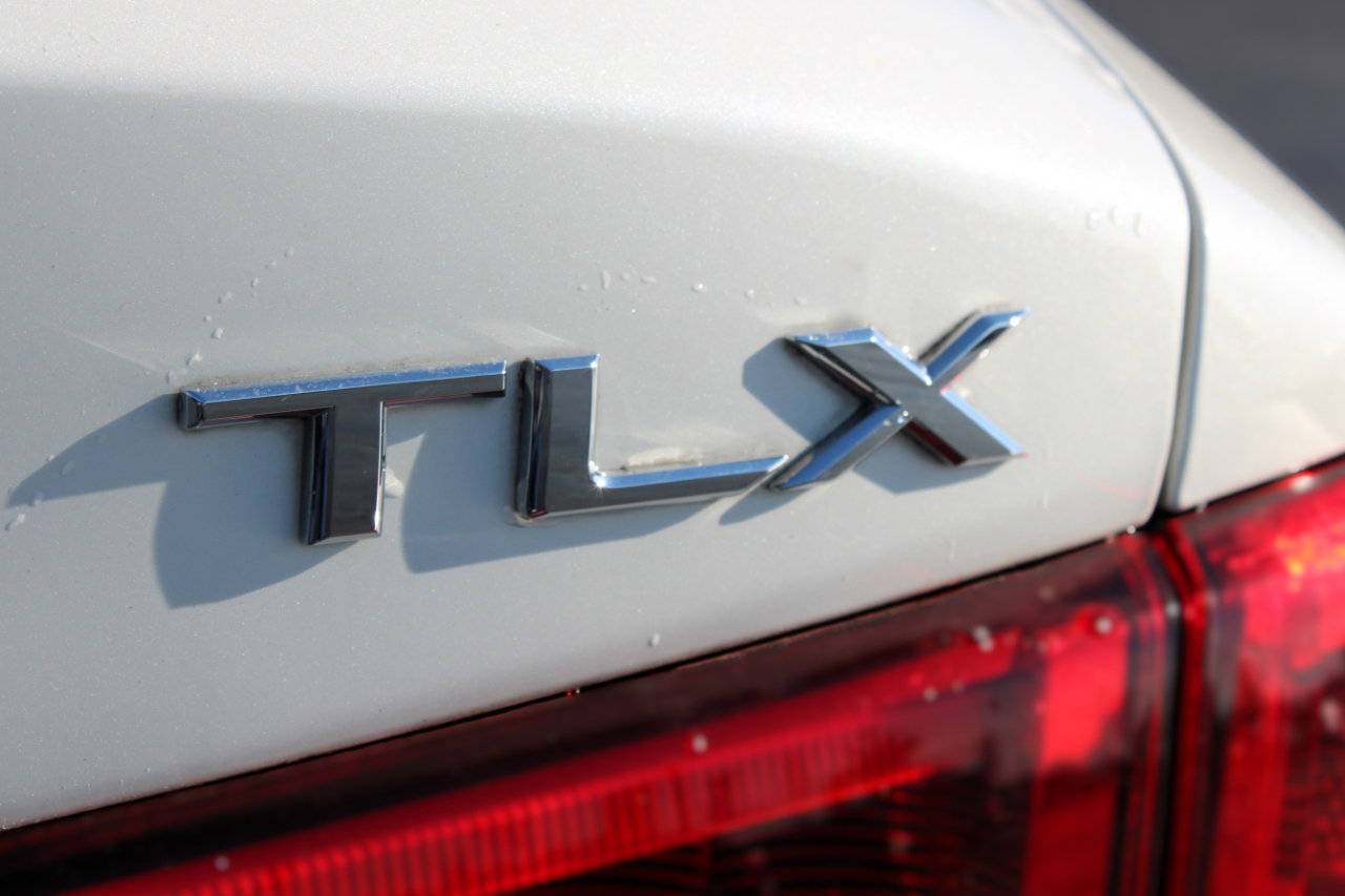 Used 2018 Acura TLX image 7