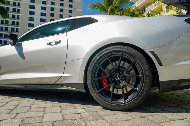 Used 2019 Chevrolet Camaro ZL1 image 18