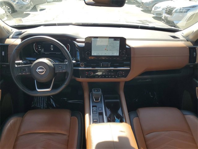 Used 2023 Nissan Pathfinder Platinum image 27