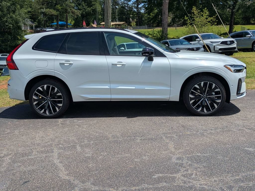 New 2026 Volvo XC60 B5 Ultra w/ Protection Package Premier AWD/4WD image 7